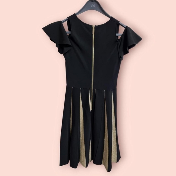 Ted Baker black/gold glitter fit flare cold shoulder dress.Size 2 uk 10 - Picture 2 of 4